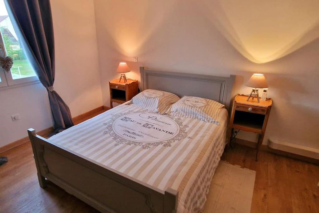 Appartement Charmant Et Spacieux Осер Экстерьер фото